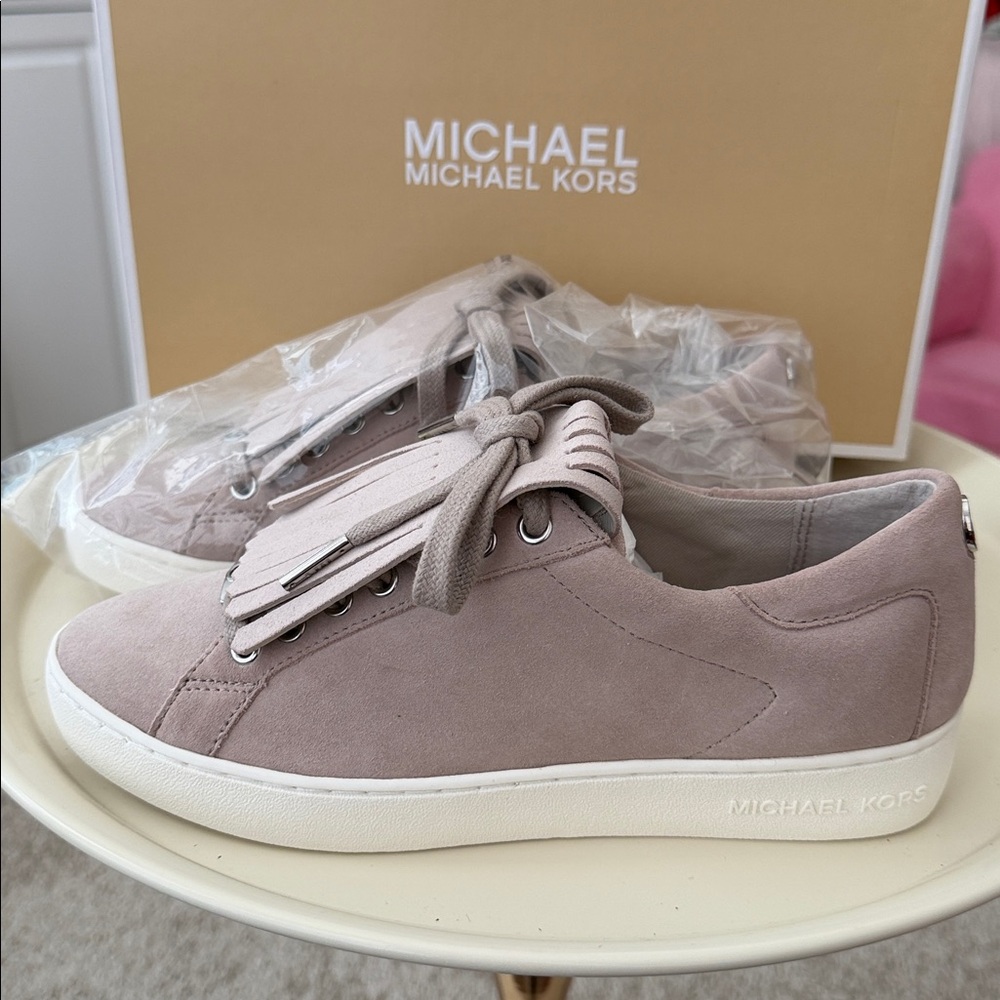 NIB Michael Kors Women's Keaton kiltie suede Sneakers 6.5 - Picture 2 of 6